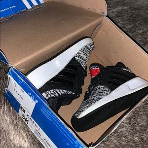 Baby unisex sneakers 5c